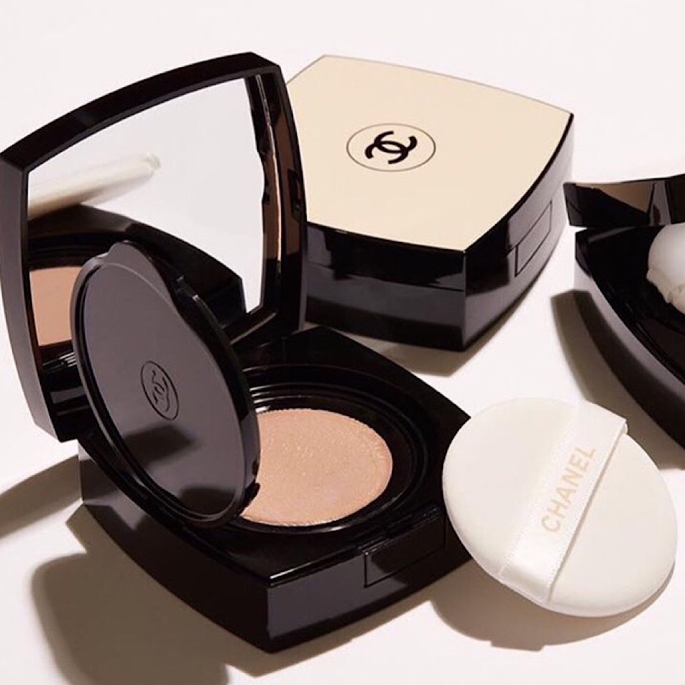 Chanel Les Beiges Healthy Glow Gel Touch Foundation