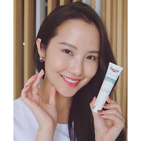 Tinh Chất Eucerin Giảm Mụn Viêm Mờ Vết Thâm 